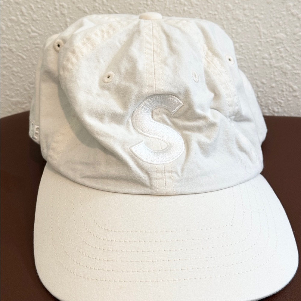 SUPREME S Logo White Cap